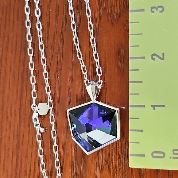 Fuzion Pendant - Picture 3 of 5
